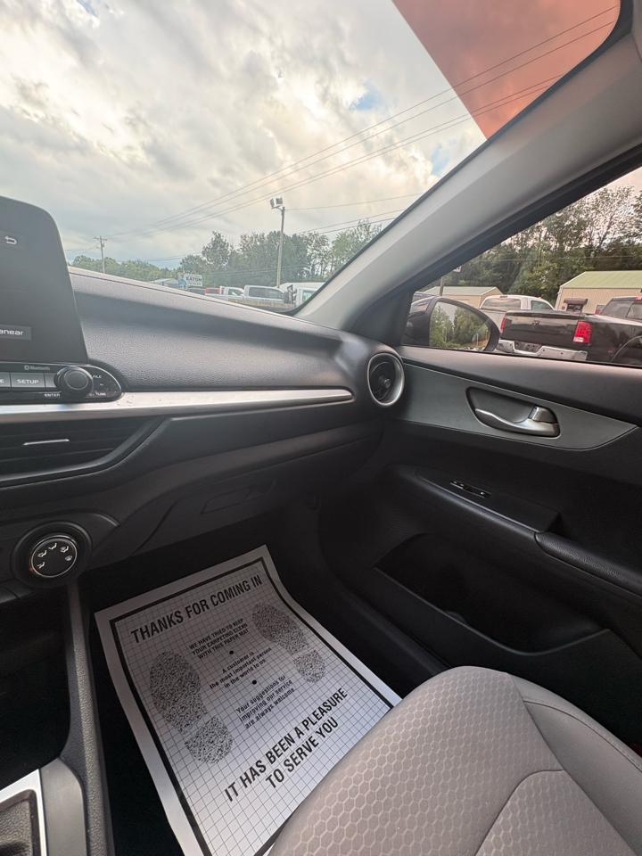 Kia Forte LXS IVT 2021