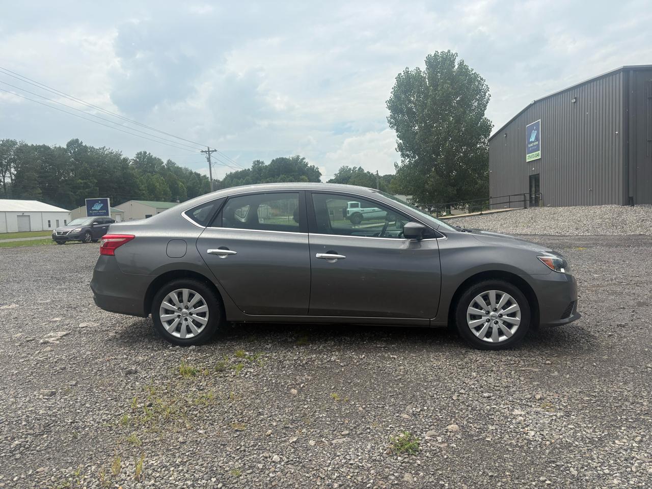 Nissan Sentra S CVT 2017