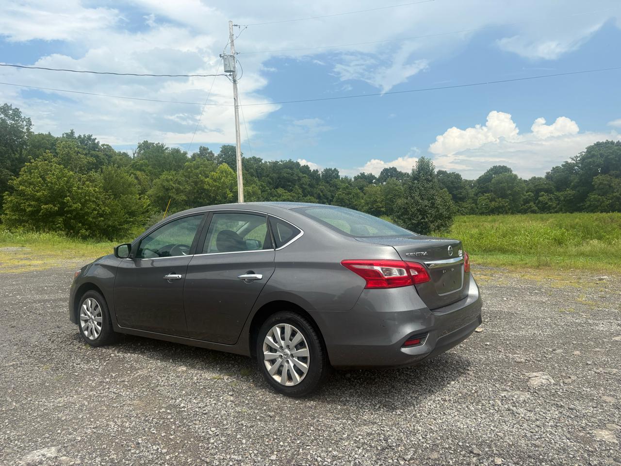 Nissan Sentra S CVT 2017