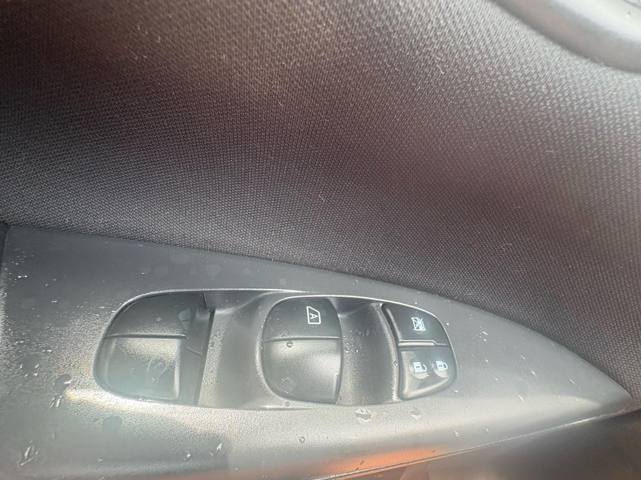 Nissan Sentra S CVT 2017