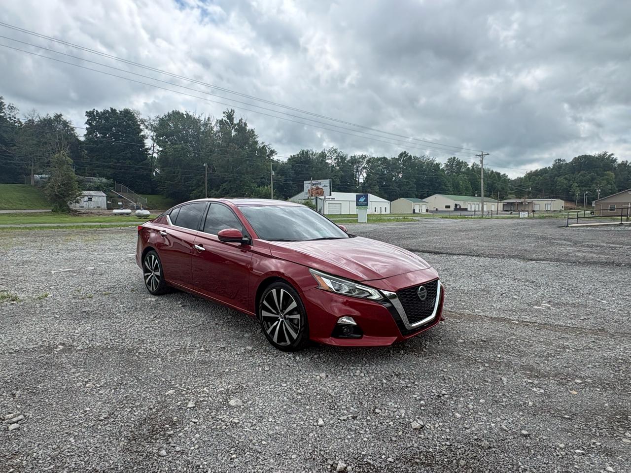 Nissan Altima 2.5 Platinum Sedan 2019