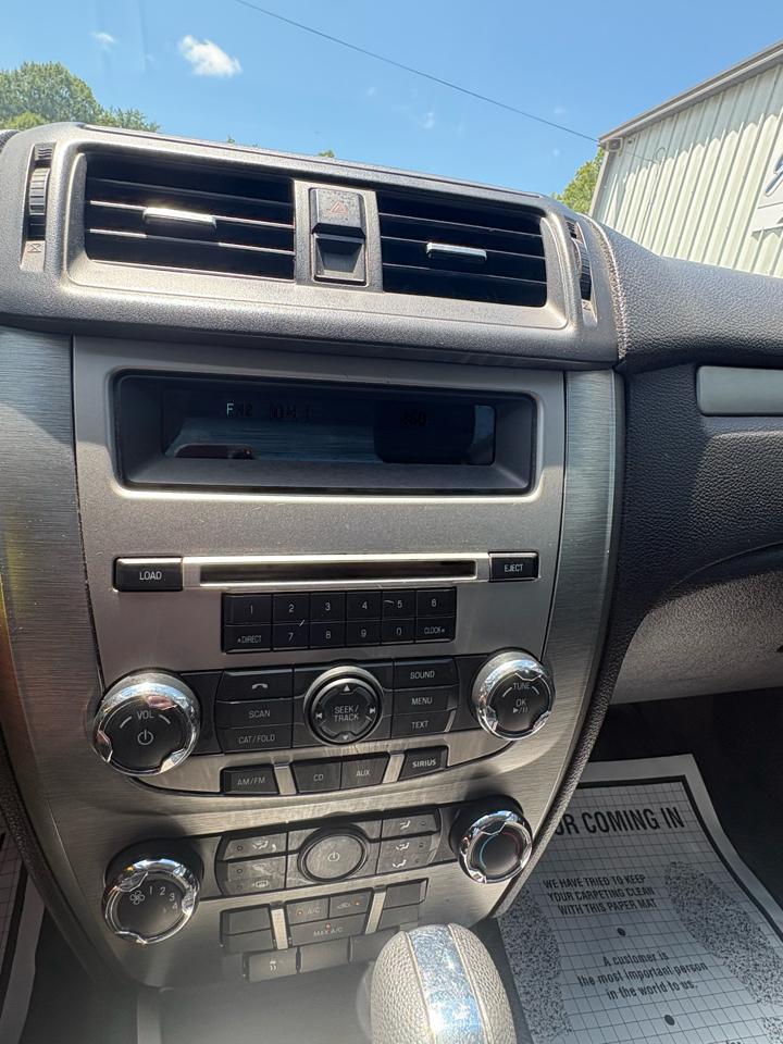 Ford Fusion 4dr Sdn SE FWD 2010