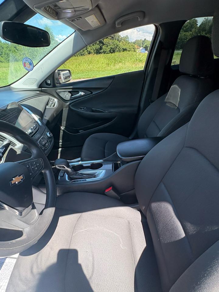Chevrolet Malibu 4dr Sdn LS w/1LS 2021