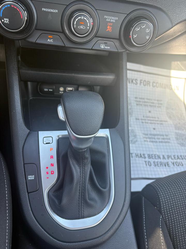 Kia Forte LXS IVT 2021