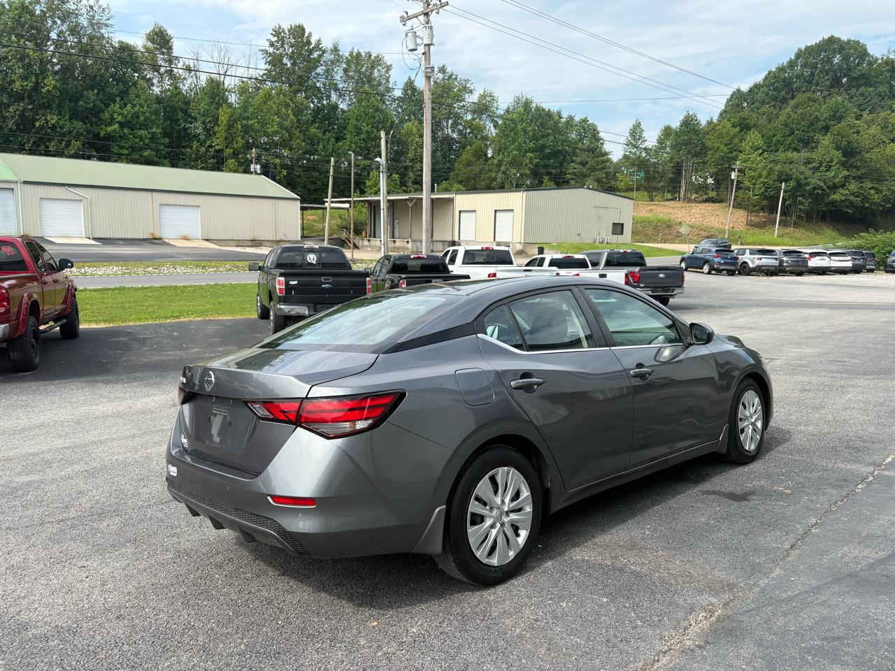 Nissan Sentra S CVT 2020