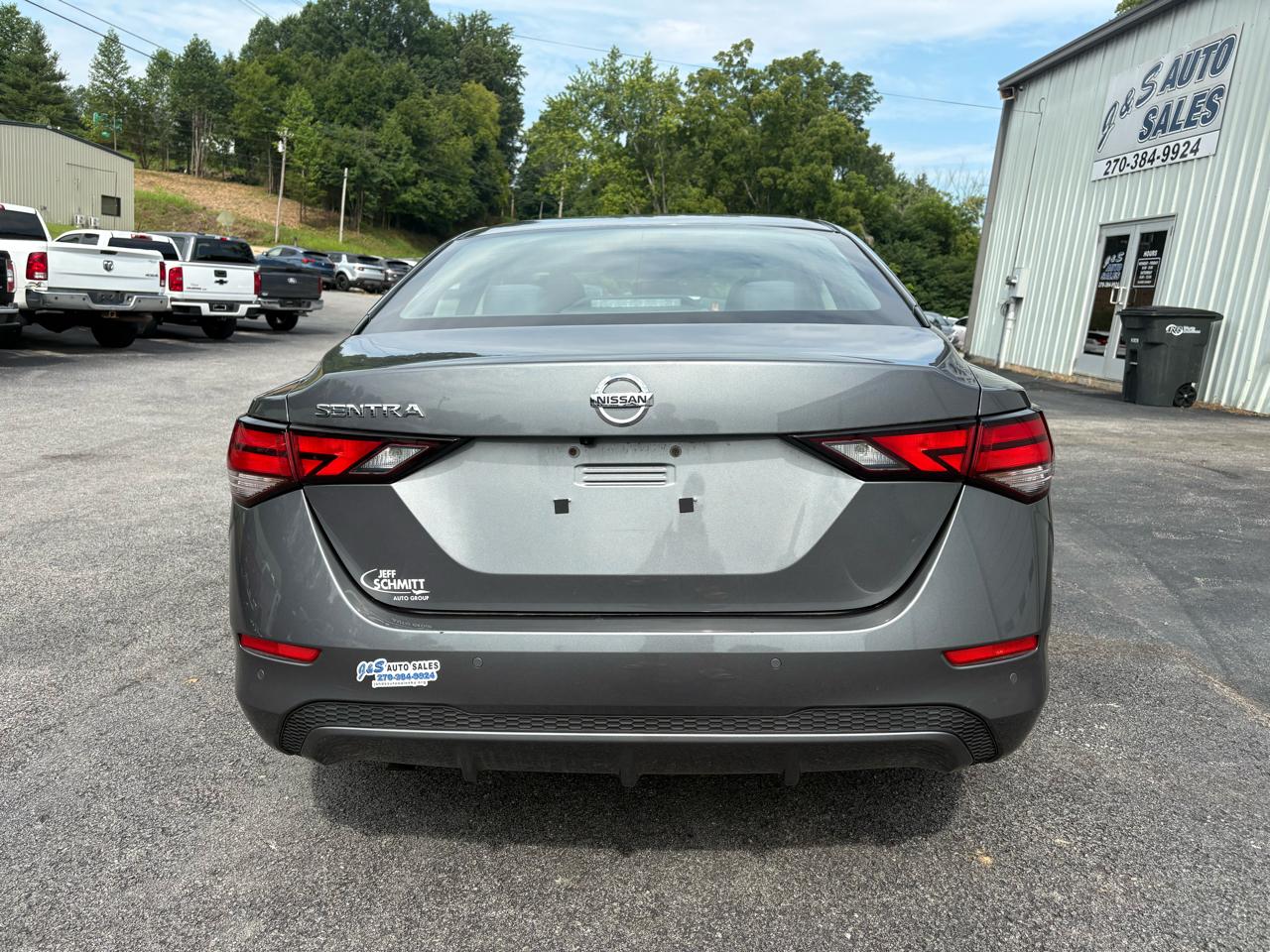 Nissan Sentra S CVT 2020