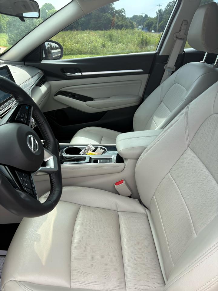 Nissan Altima 2.5 SL Sedan 2021