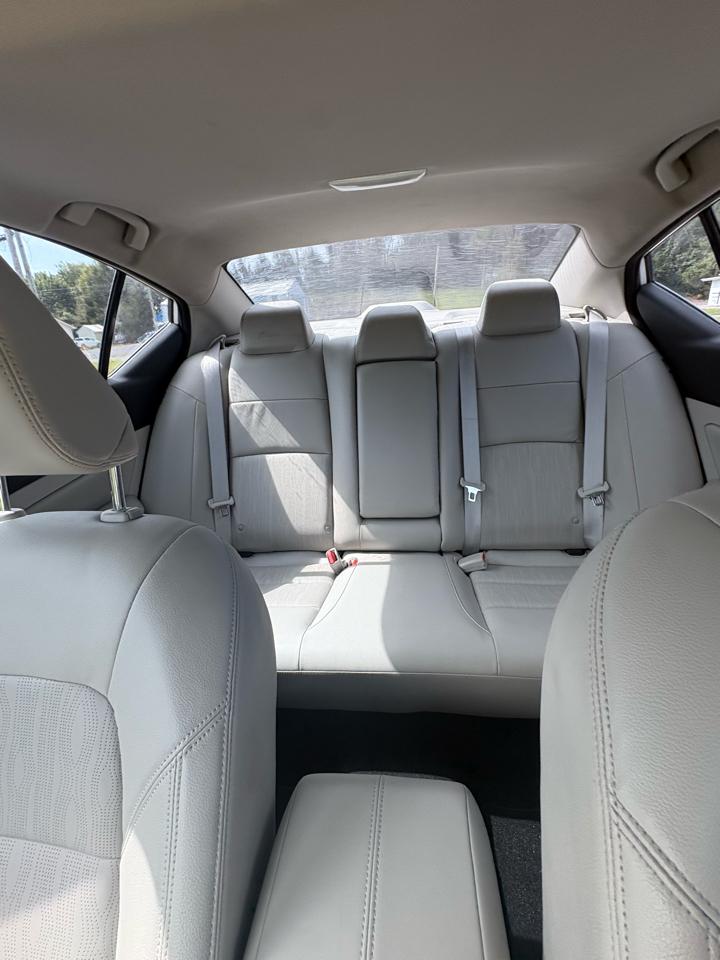 Nissan Altima 2.5 SL Sedan 2021