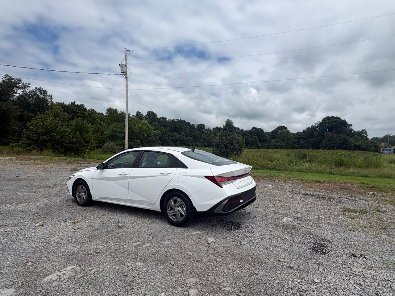 Hyundai Elantra SE IVT 2025