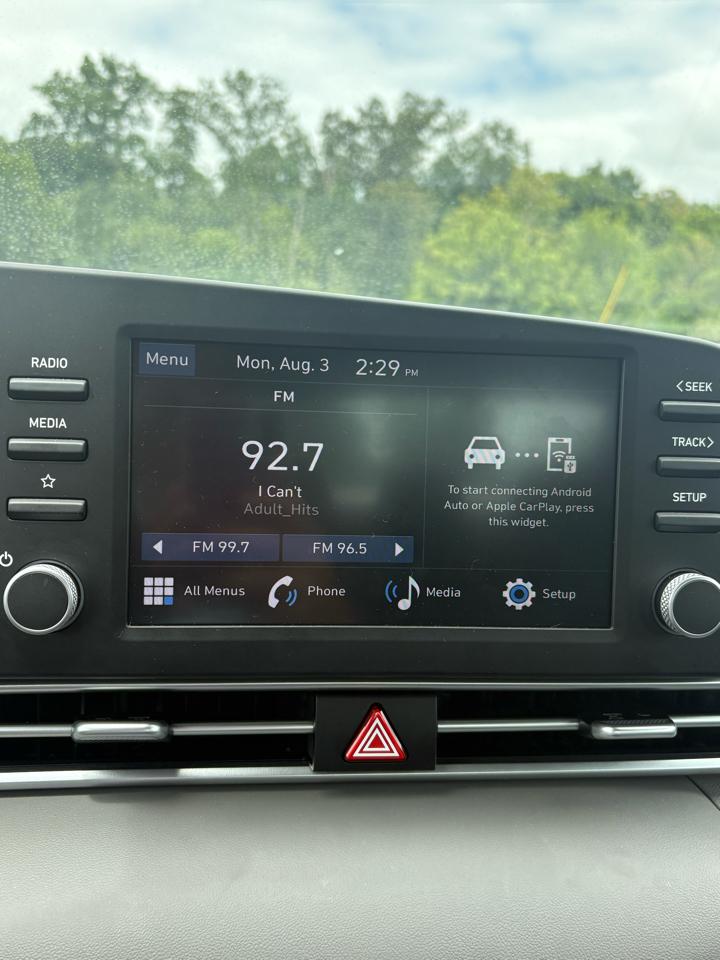Hyundai Elantra SE IVT 2025