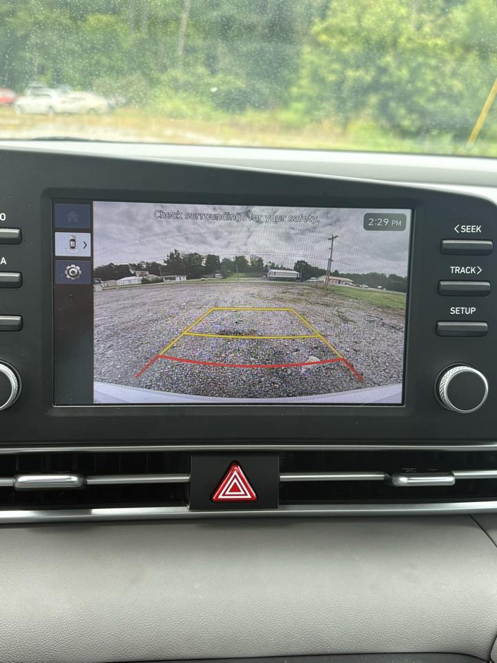 Hyundai Elantra SE IVT 2025