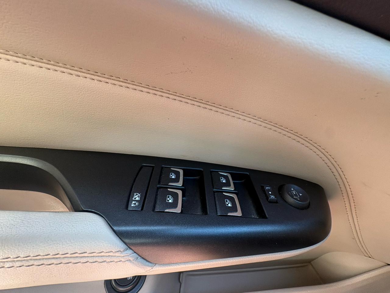 Cadillac SRX FWD 4dr Luxury Collection 2015