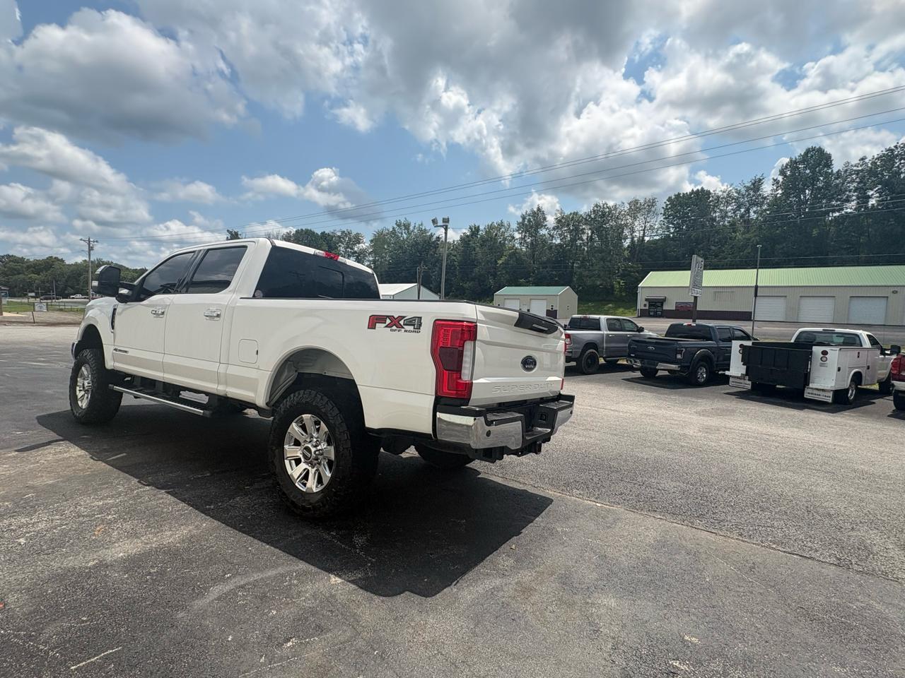 Ford Super Duty F-250 SRW Lariat 4WD Crew Cab 6.75' Box 2018