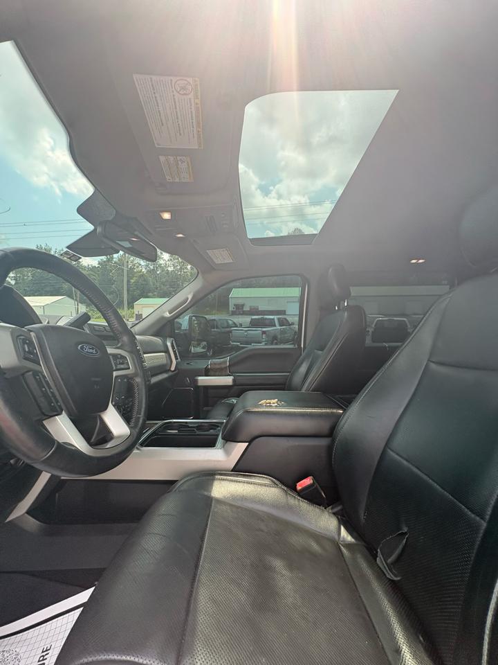 Ford Super Duty F-250 SRW Lariat 4WD Crew Cab 6.75' Box 2018