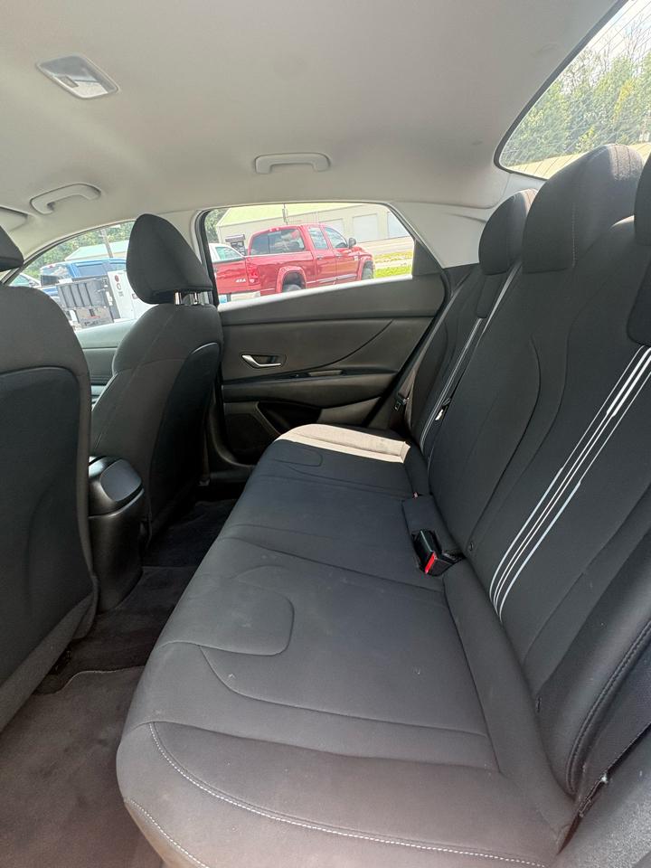 Hyundai Elantra SEL IVT 2023