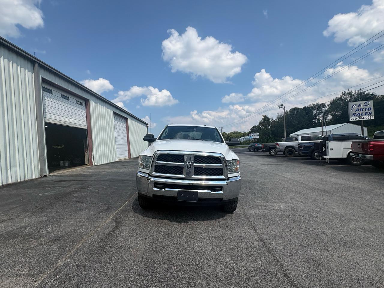 RAM 2500 Tradesman 4x4 Crew Cab 8' Box 2018