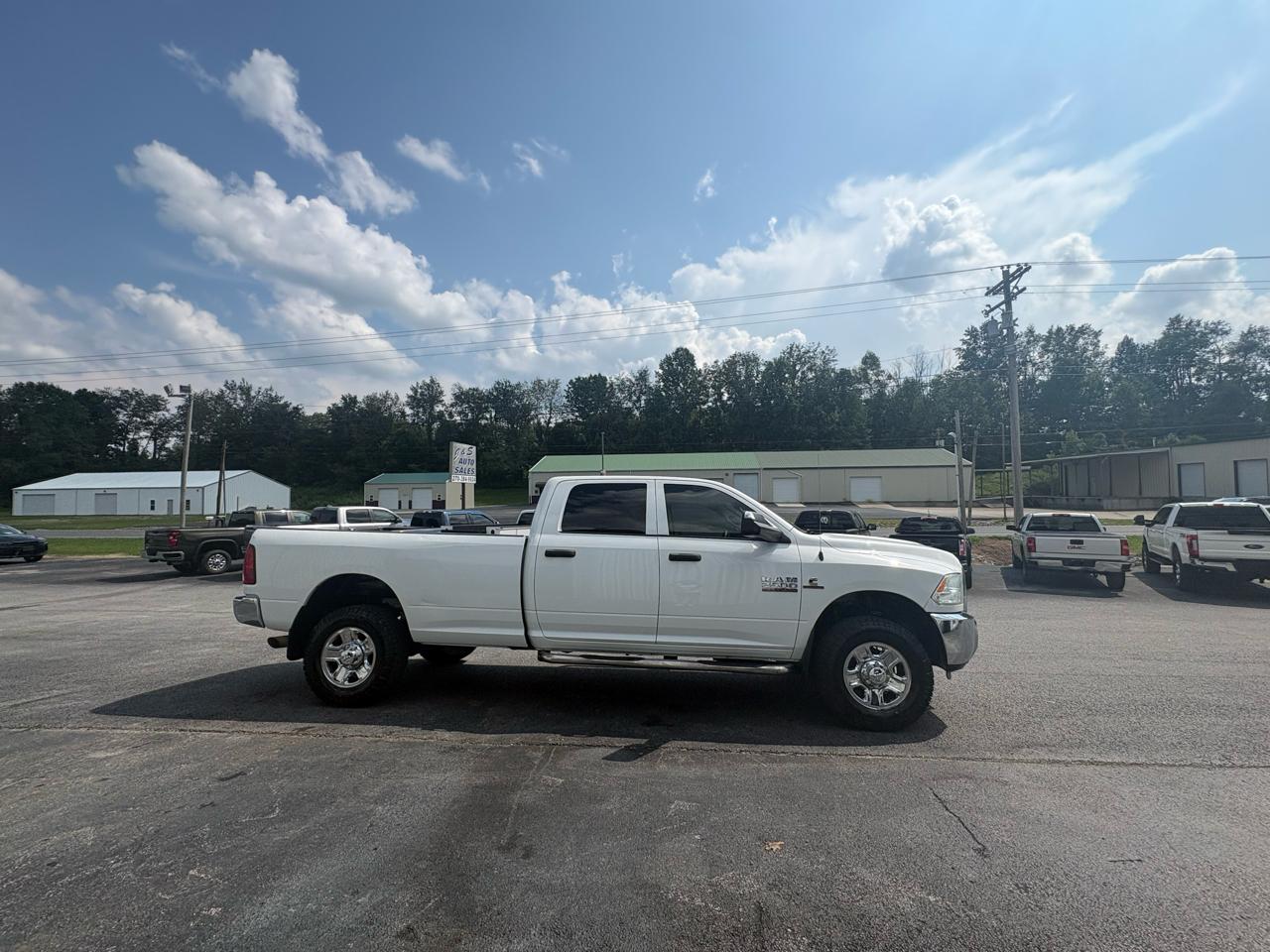RAM 2500 Tradesman 4x4 Crew Cab 8' Box 2018