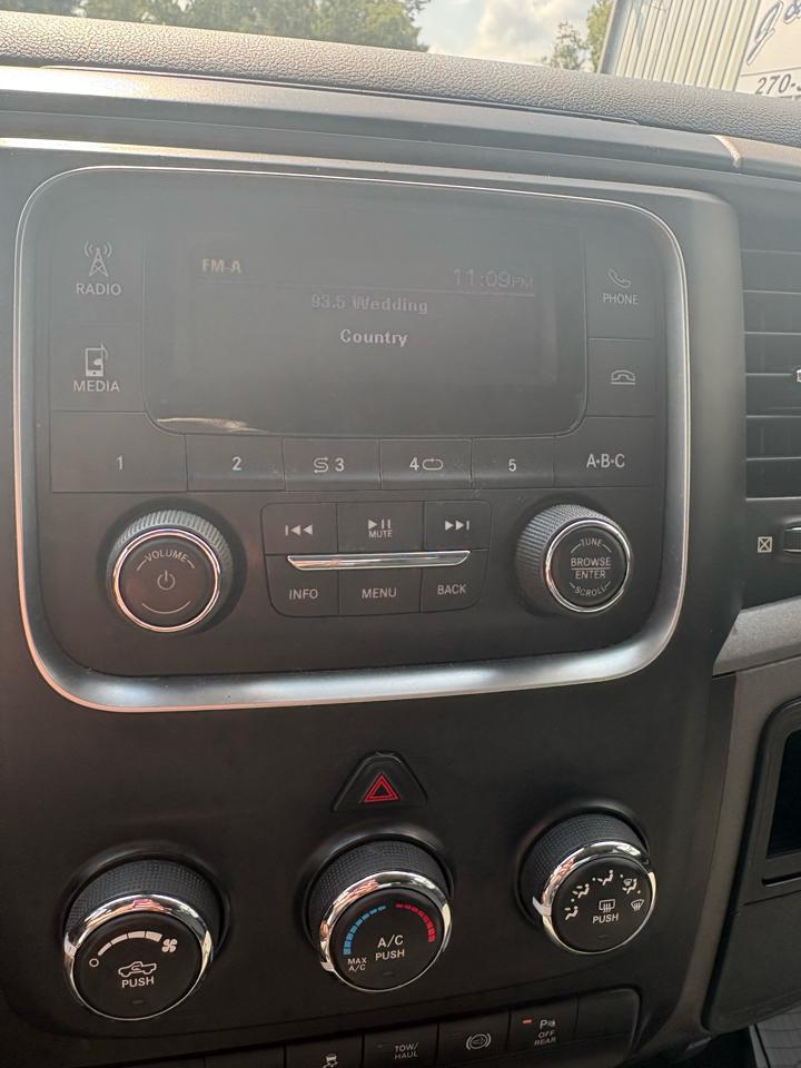 RAM 2500 Tradesman 4x4 Crew Cab 8' Box 2018