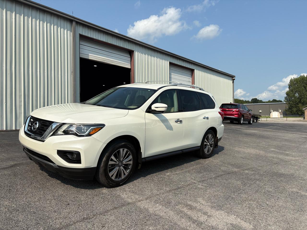 Nissan Pathfinder FWD SL 2017