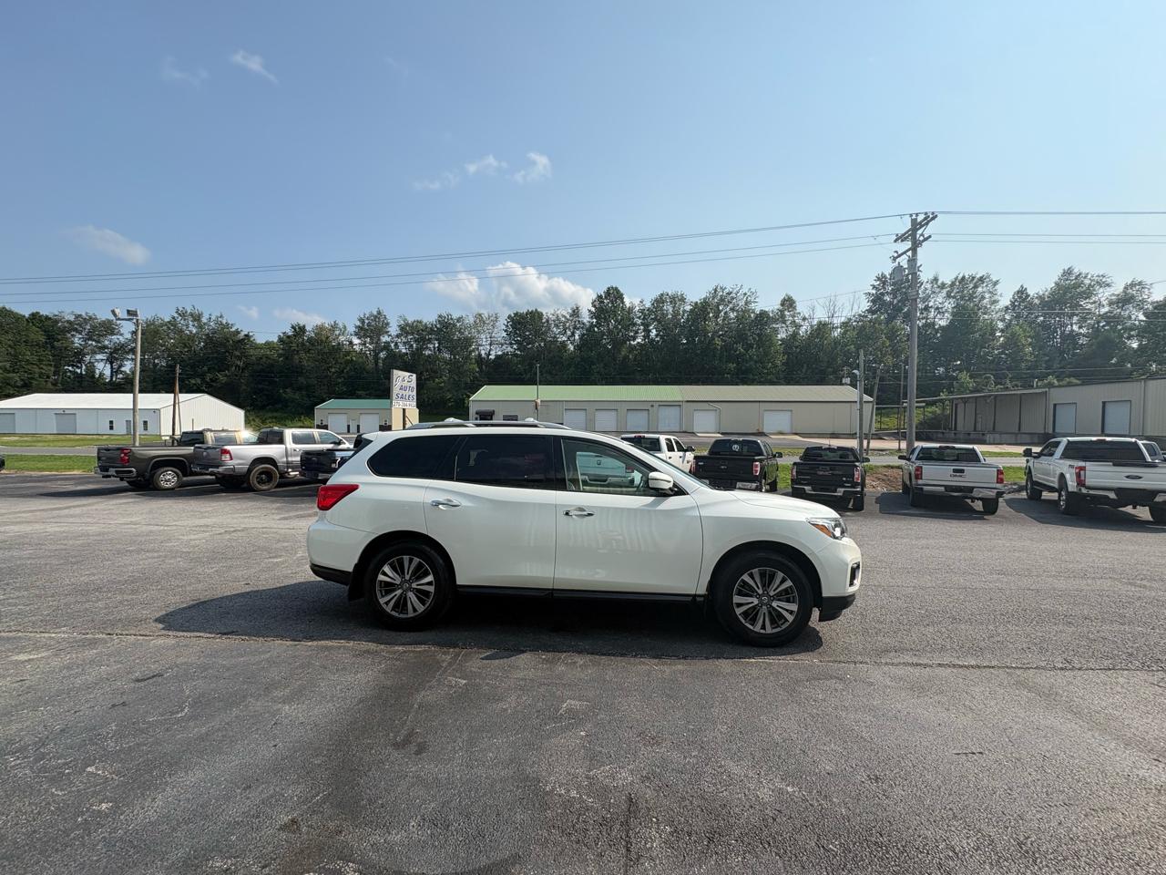 Nissan Pathfinder FWD SL 2017