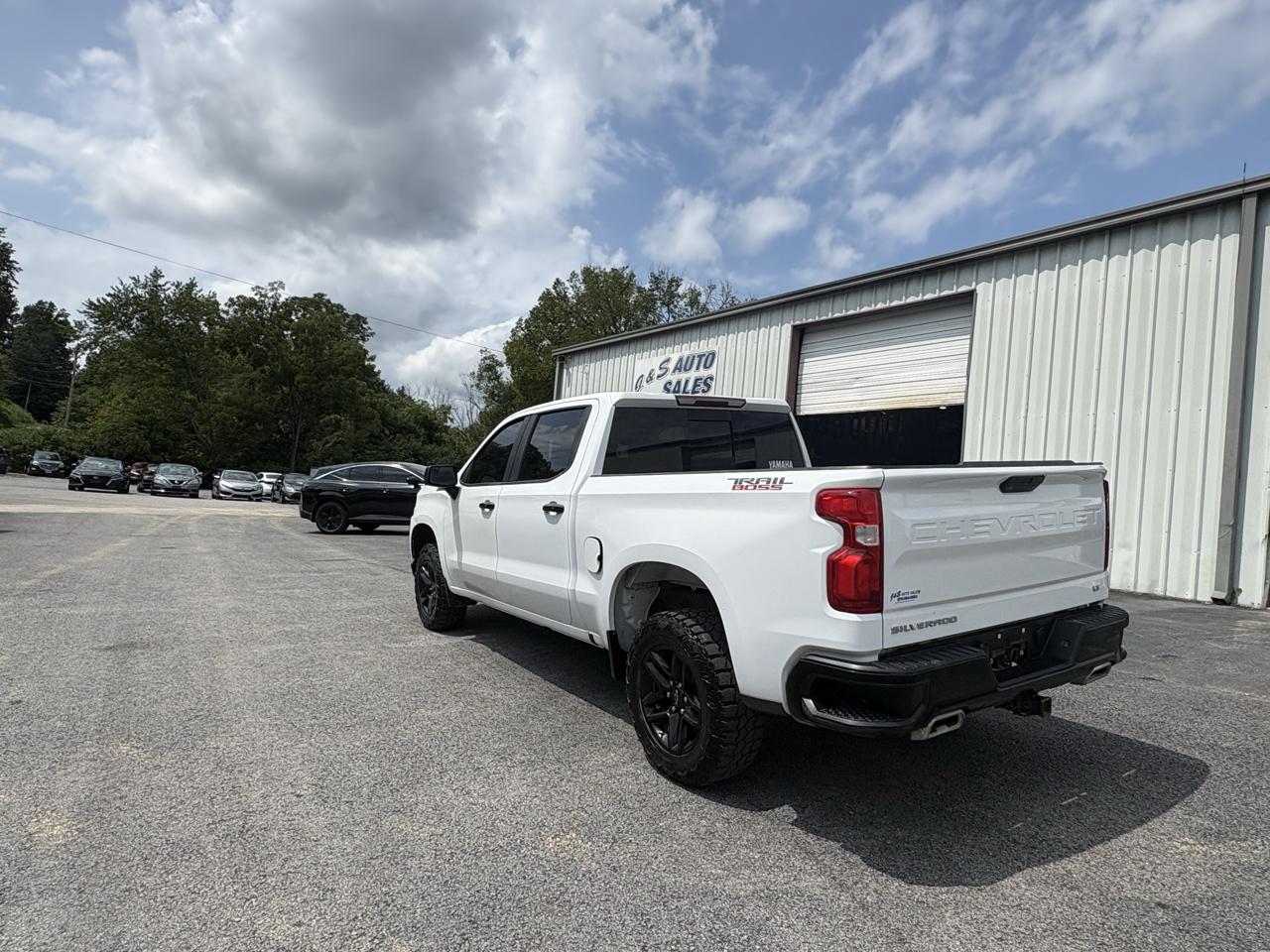 Chevrolet Silverado 1500 4WD Crew Cab 147" LT Trail Boss 2019