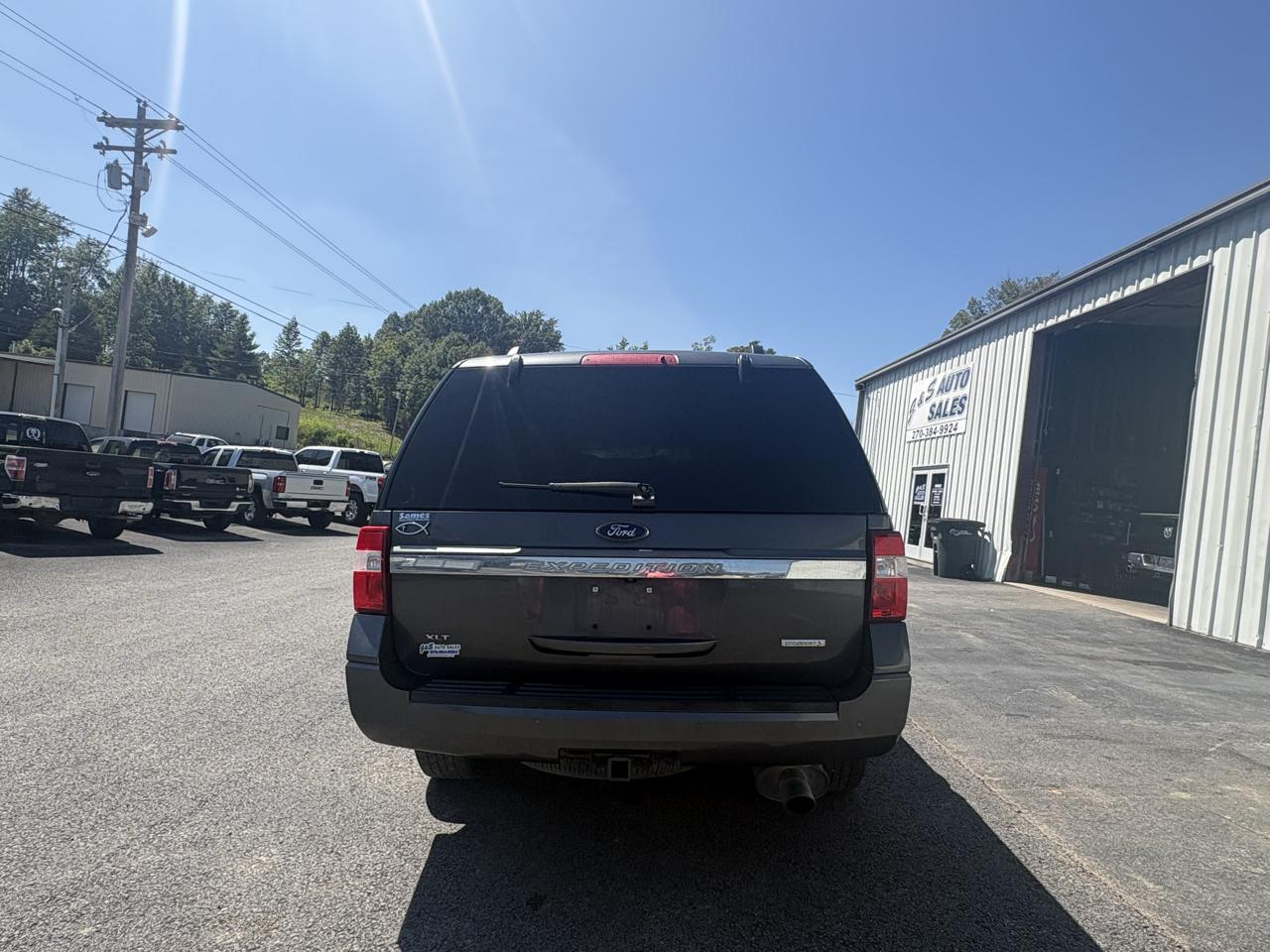 Ford Expedition XLT 2WD 2016