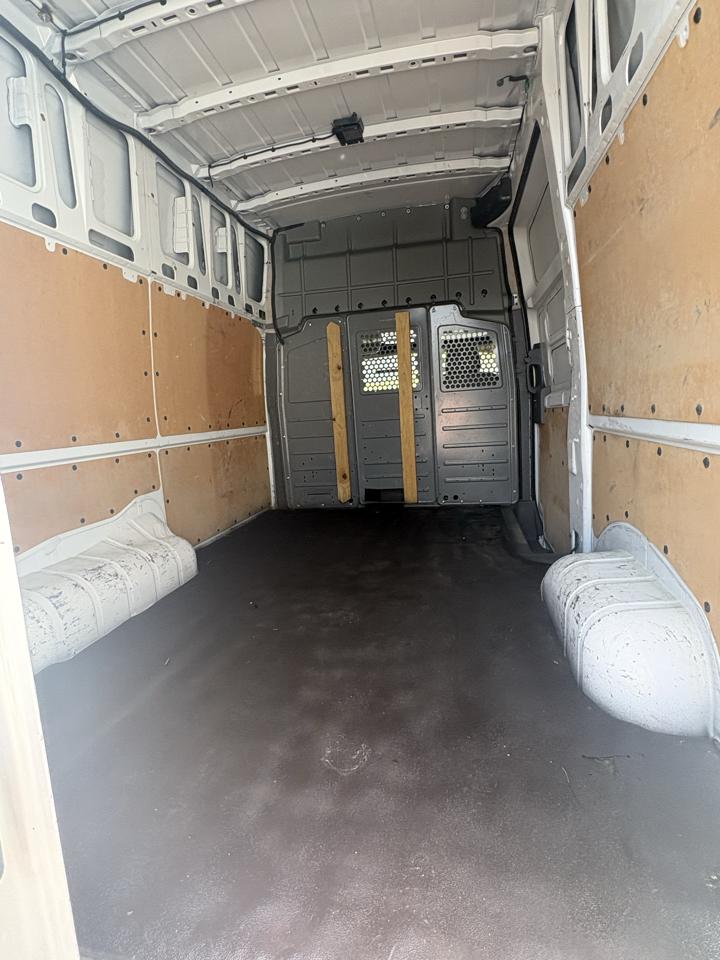 Nissan NV Cargo NV2500 HD High Roof V6 SV 2020