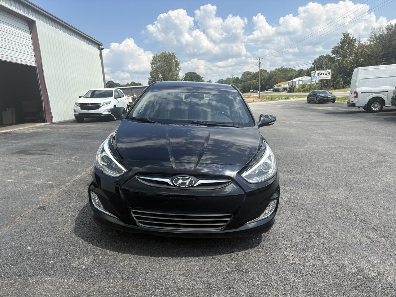 Hyundai Accent 5dr HB Auto SE 2014