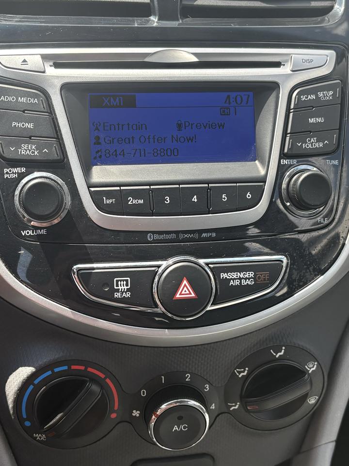 Hyundai Accent 5dr HB Auto SE 2014