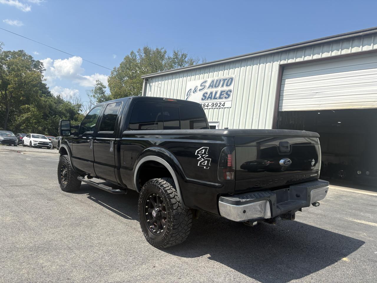 Ford Super Duty F-350 SRW XLT 4WD Crew Cab 6.75' Box 2015