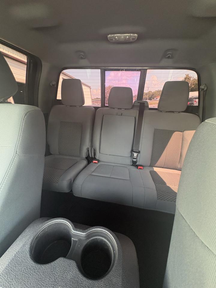 Ford Super Duty F-350 SRW XLT 4WD Crew Cab 6.75' Box 2015