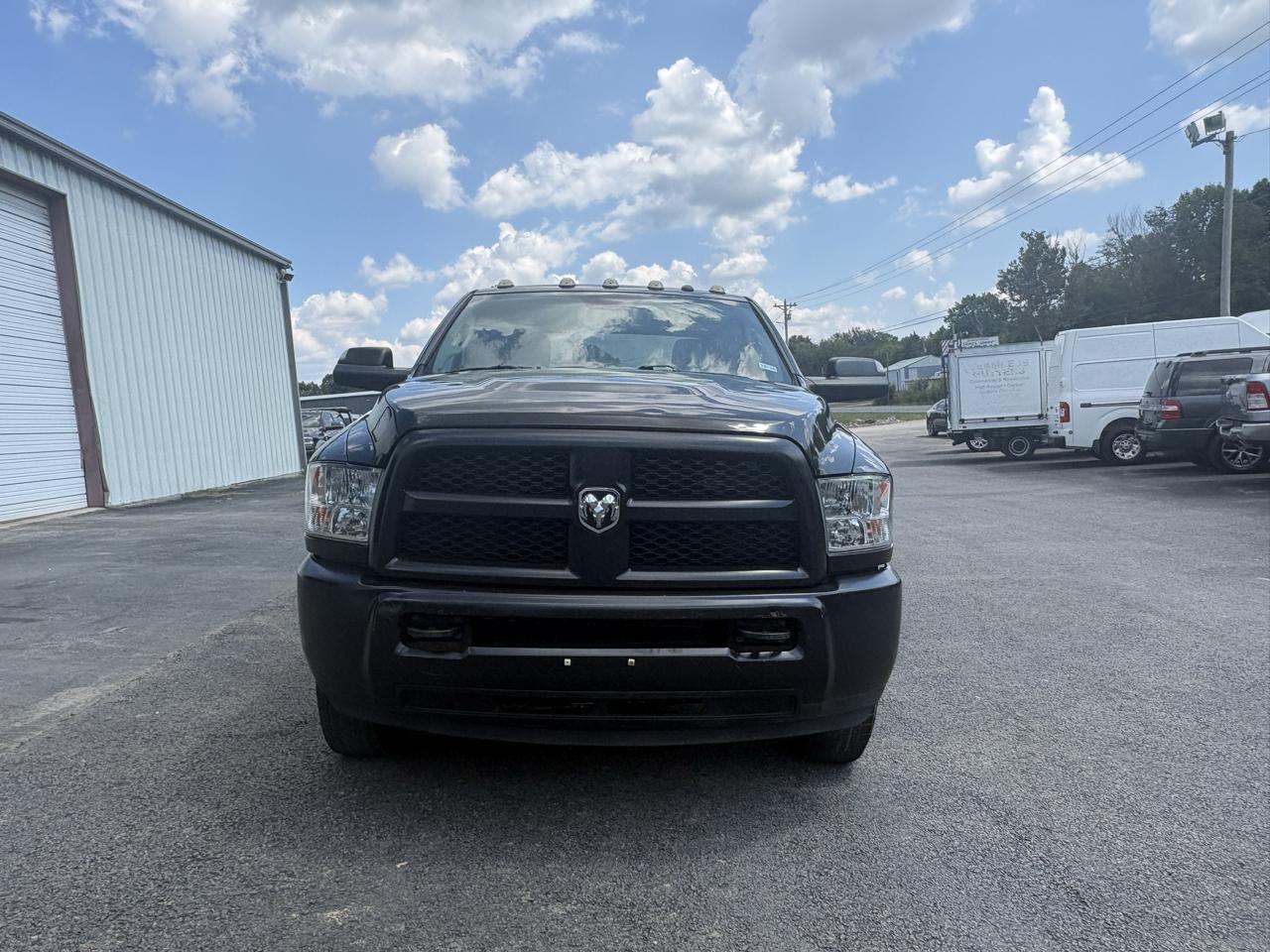 RAM 3500 Tradesman 4x4 Crew Cab 8' Box 2018