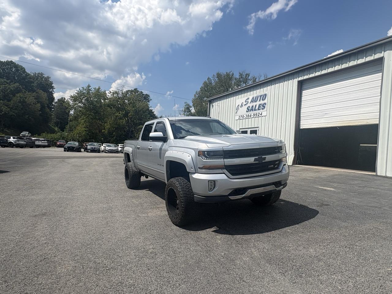 Chevrolet Silverado 1500 4WD Crew Cab 143.5" LT w/2LT 2017