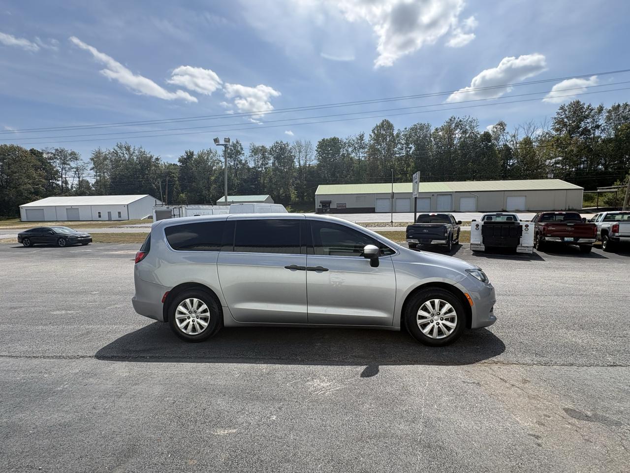 Chrysler Voyager L FWD 2021