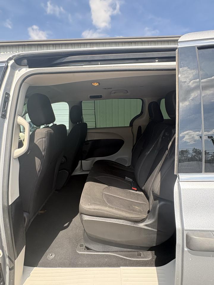 Chrysler Voyager L FWD 2021