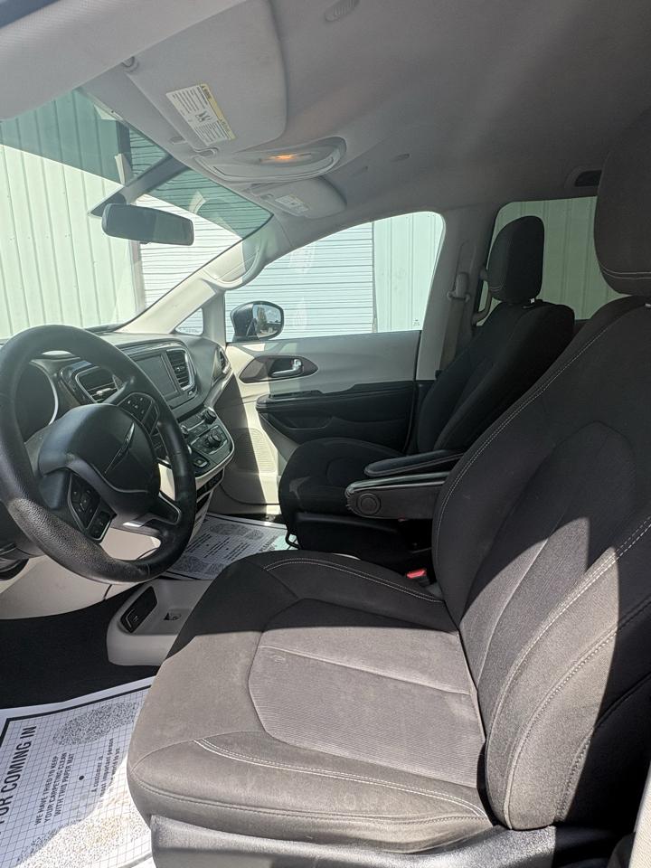 Chrysler Voyager L FWD 2021