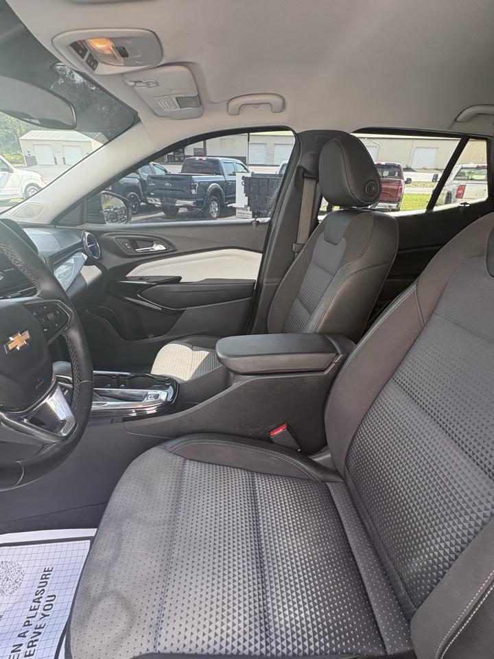 Chevrolet Trax FWD 4dr LT 2025