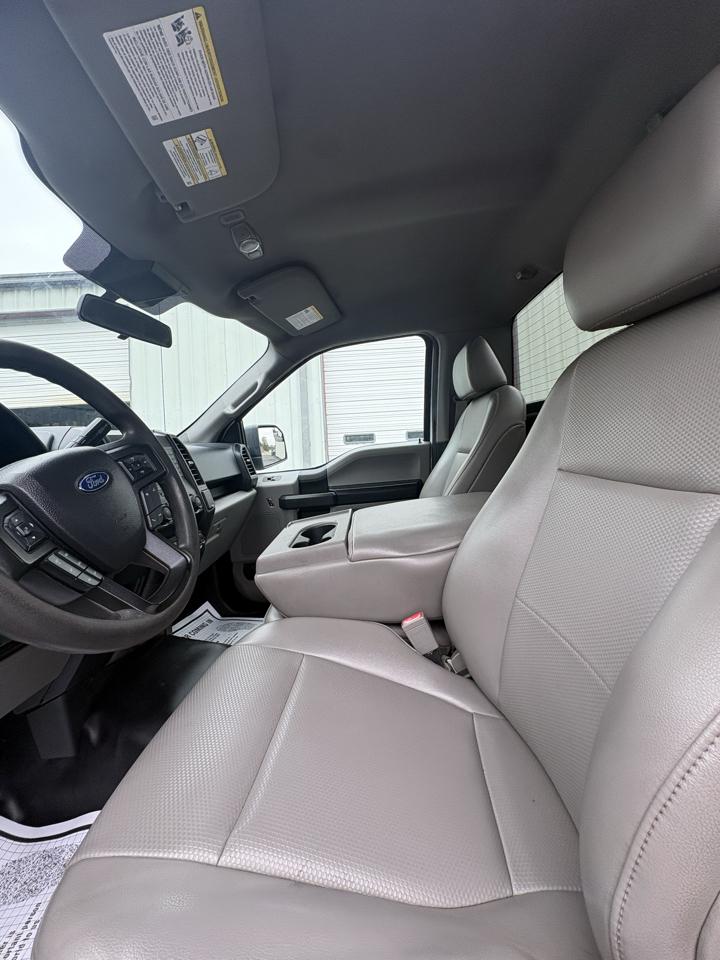 Ford F-150 4WD Reg Cab 145" XL 2019