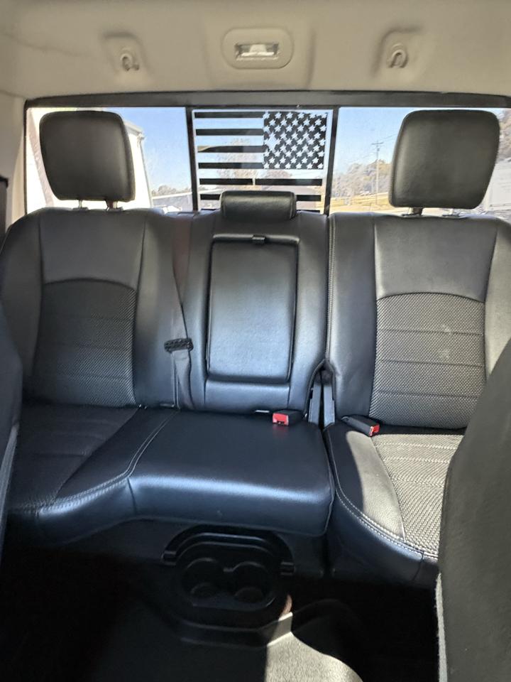 RAM 1500 4WD Crew Cab 140.5" SLT 2017