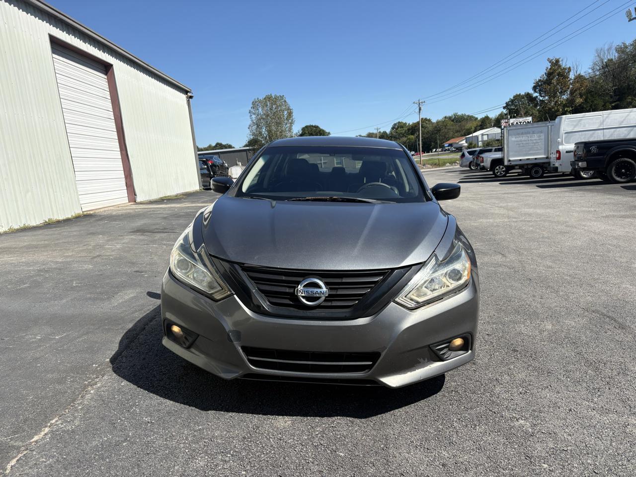 Nissan Altima 2.5 SR Sedan 2018