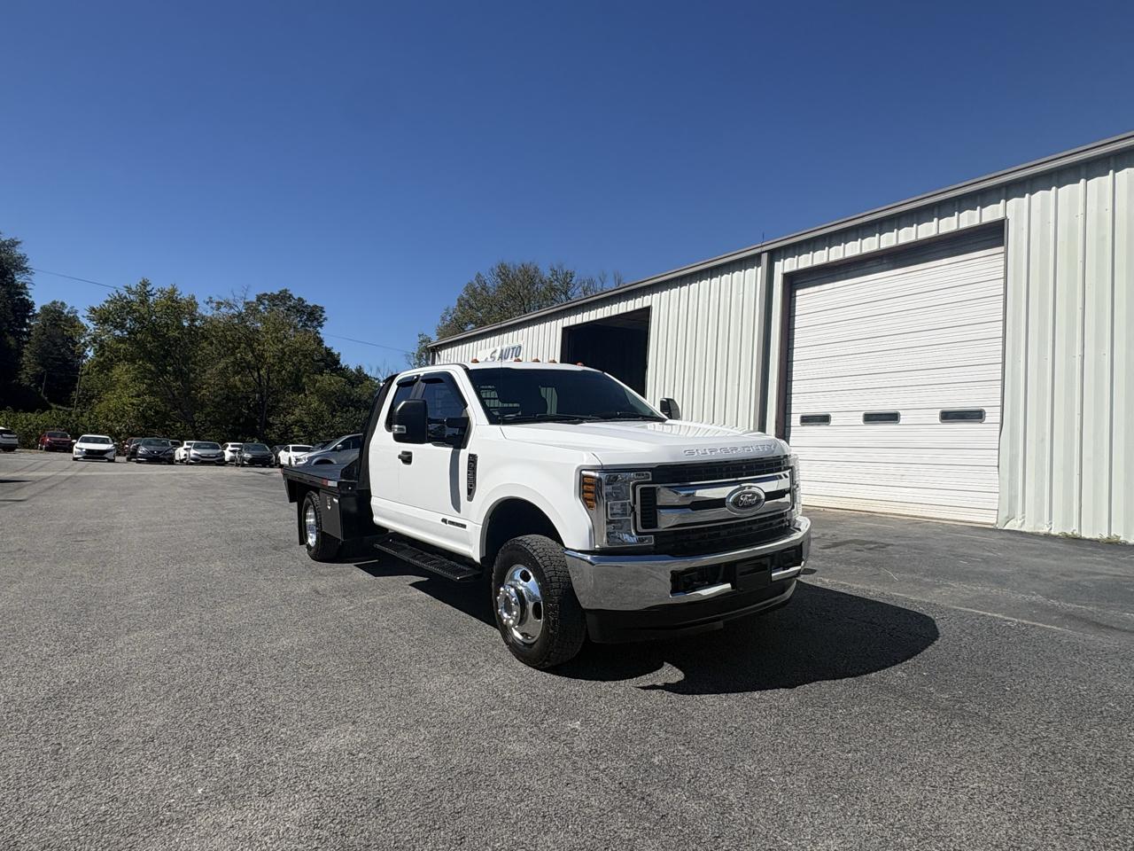 Ford Super Duty F-350 DRW 4WD SuperCab 158" XL 2018