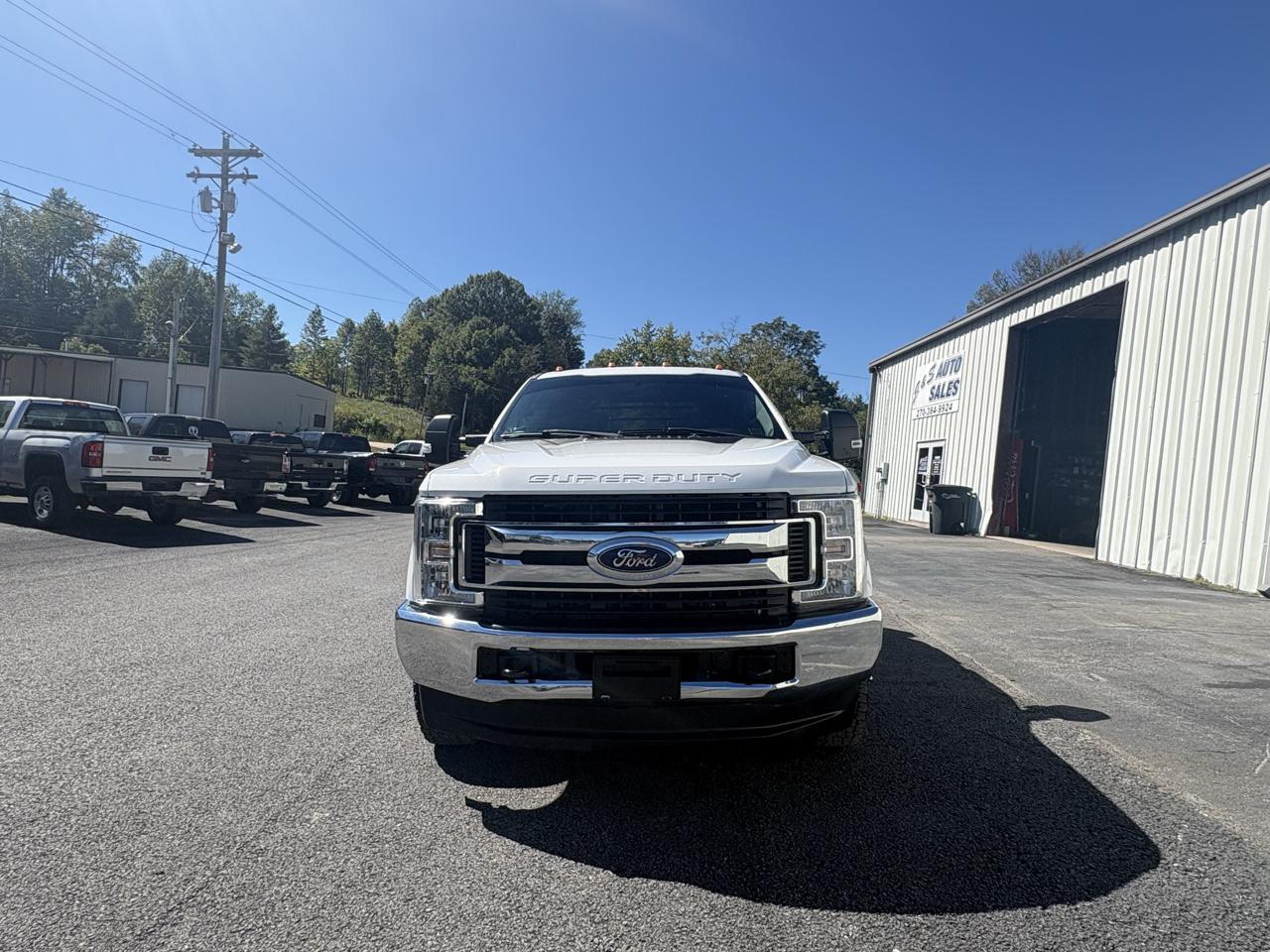 Ford Super Duty F-350 DRW 4WD SuperCab 158" XL 2018