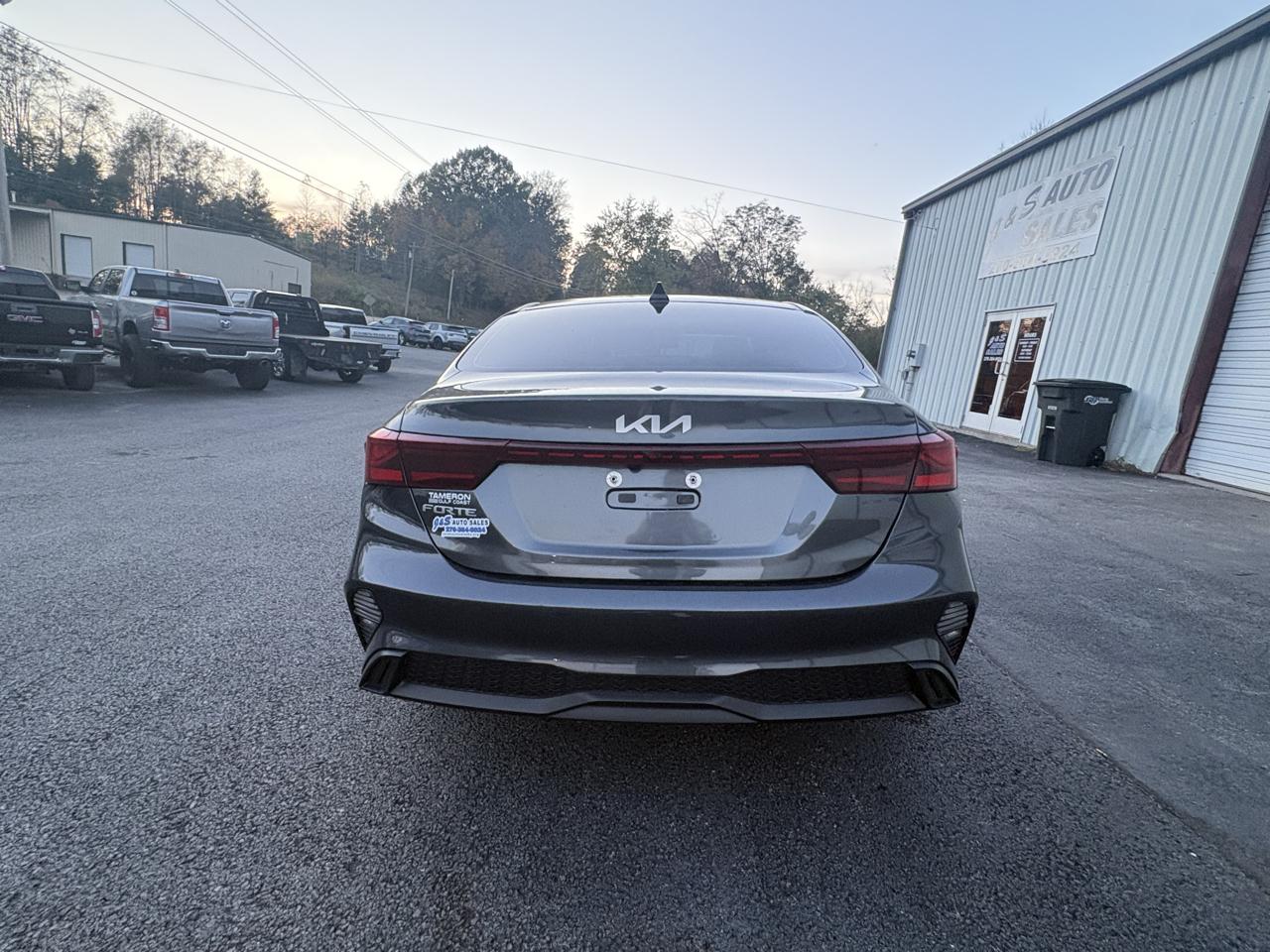 Kia Forte LXS IVT 2024
