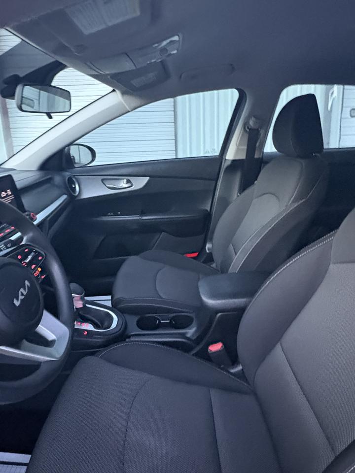 Kia Forte LXS IVT 2024