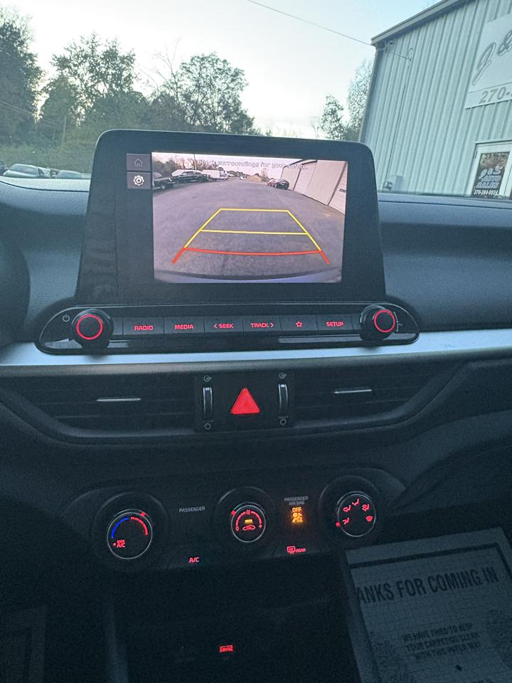 Kia Forte LXS IVT 2024