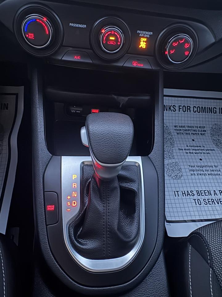 Kia Forte LXS IVT 2024