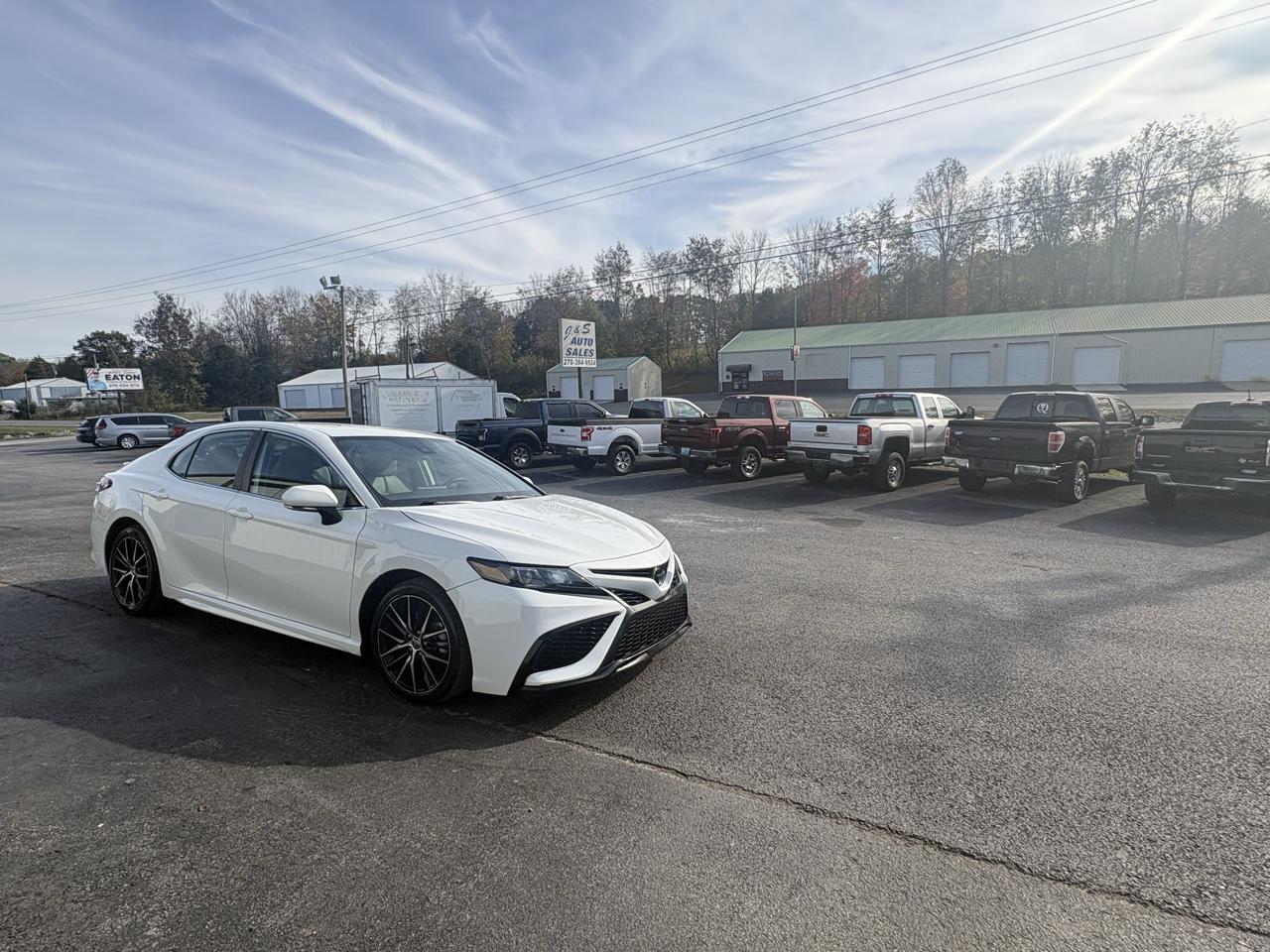 Toyota Camry SE Auto AWD (Natl) 2023
