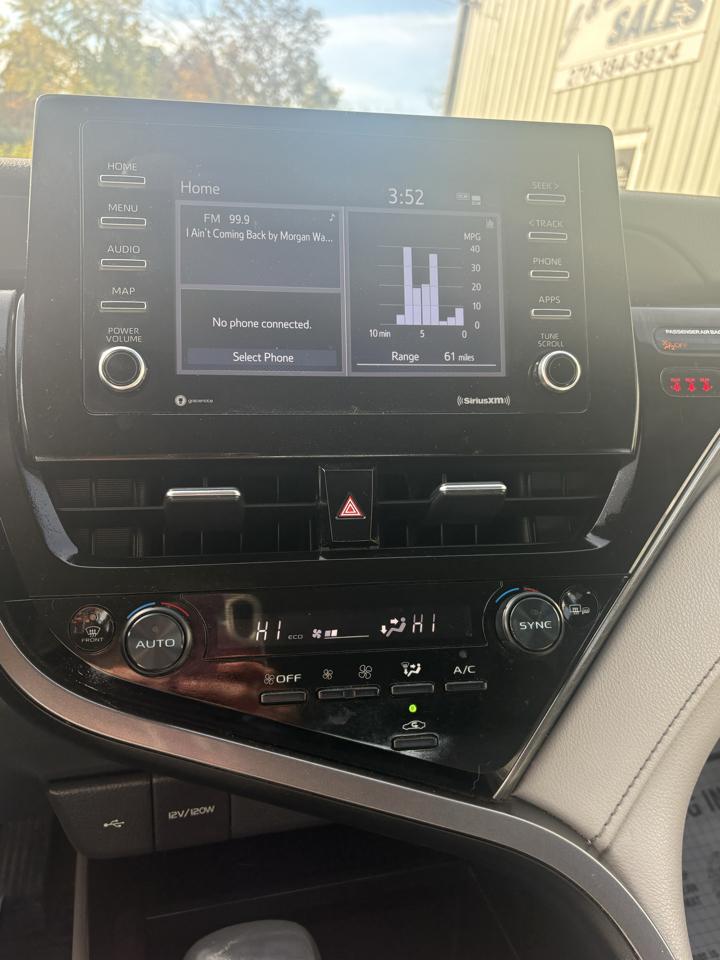 Toyota Camry SE Auto AWD (Natl) 2023