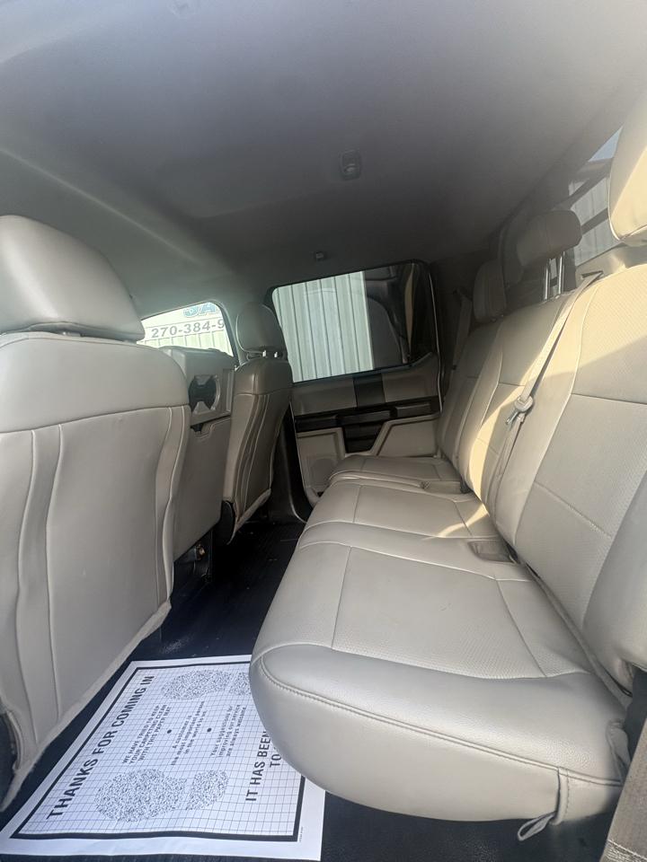 Ford Super Duty F-350 DRW Lariat 4WD Crew Cab 179" WB 60" CA 2019