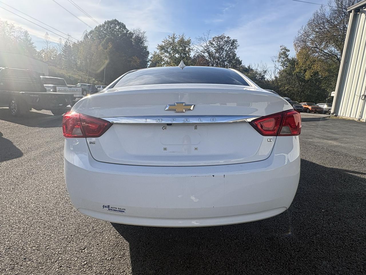 Chevrolet Impala 4dr Sdn LT w/1LT 2020